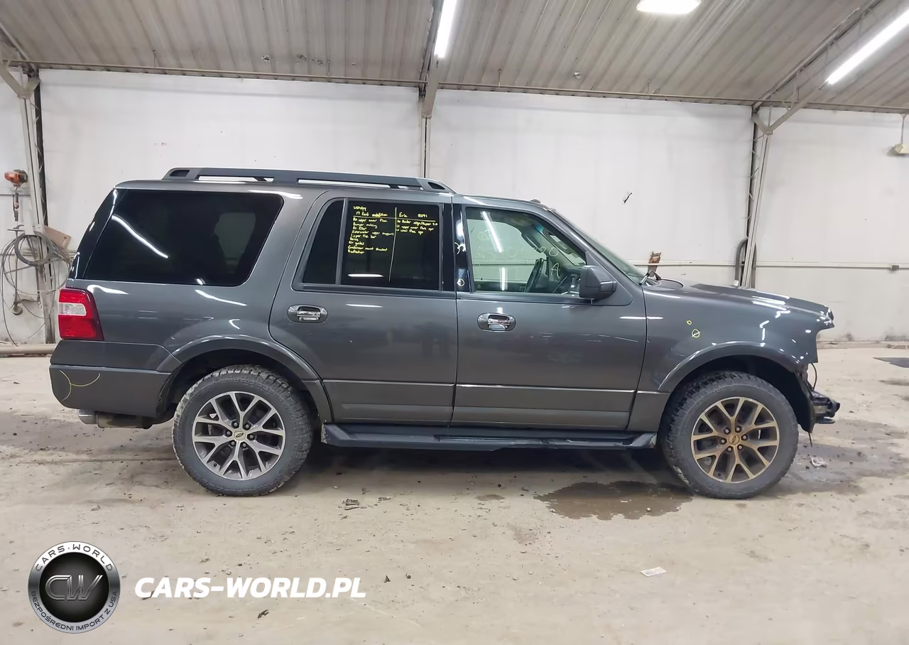 2017 Ford Expedition Xlt VIN:1FMJU1JT6HEA31951 - 13