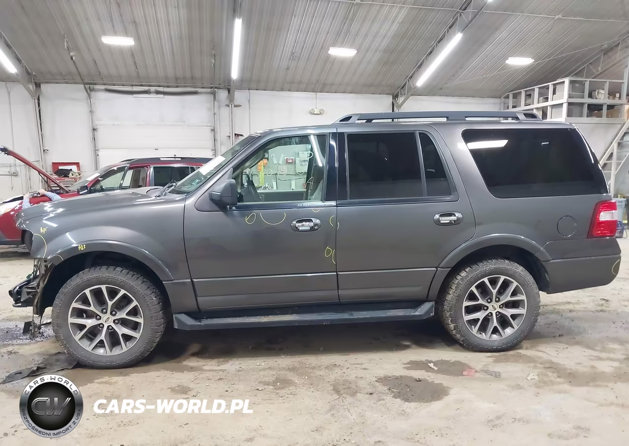 2017 Ford Expedition Xlt VIN:1FMJU1JT6HEA31951 - 14