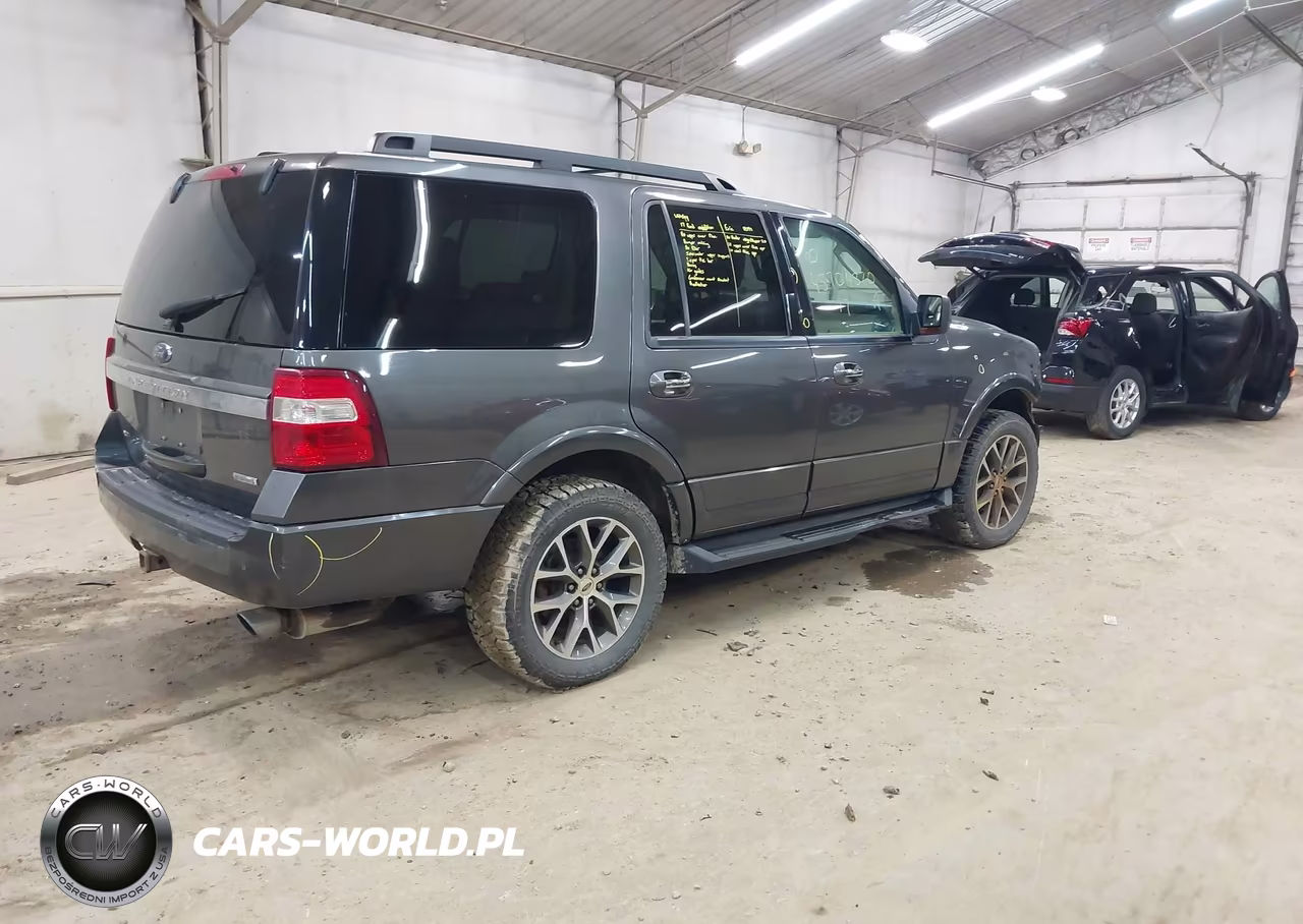 2017 Ford Expedition Xlt VIN:1FMJU1JT6HEA31951 - 4