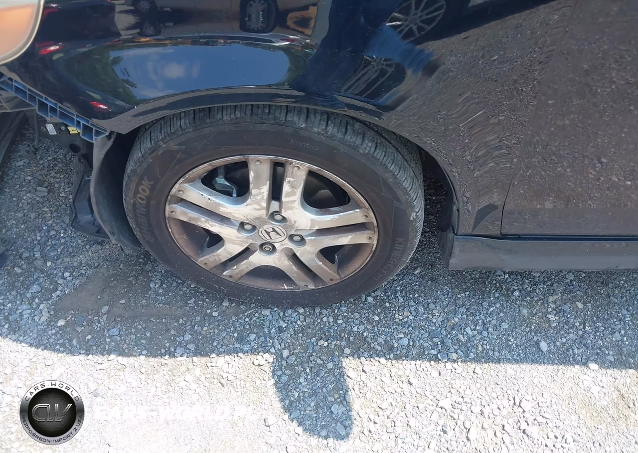 2007 Honda Fit Sport VIN:JHMGD38617S028304 - 12