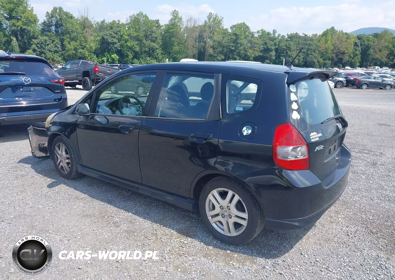 2007 Honda Fit Sport VIN:JHMGD38617S028304 - 3