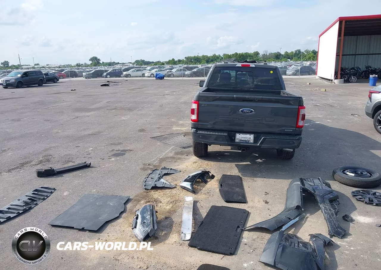 2018 Nissan Rogue S VIN:KNMAT2MVXJP515478 - 12