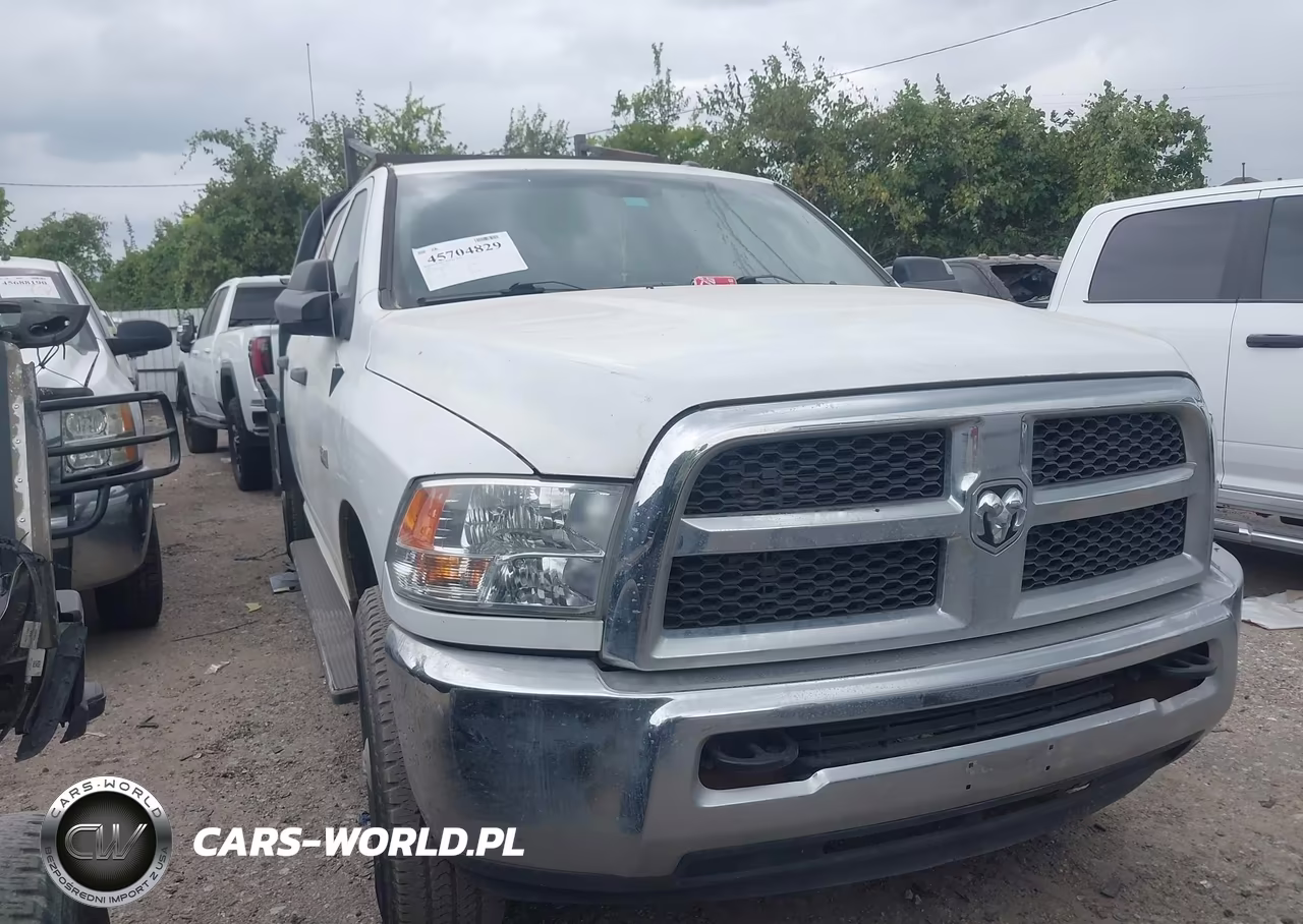2018 Ram 2500 Tradesman 4X4 8' Box VIN:3C6UR5HJ7JG378757 - 13