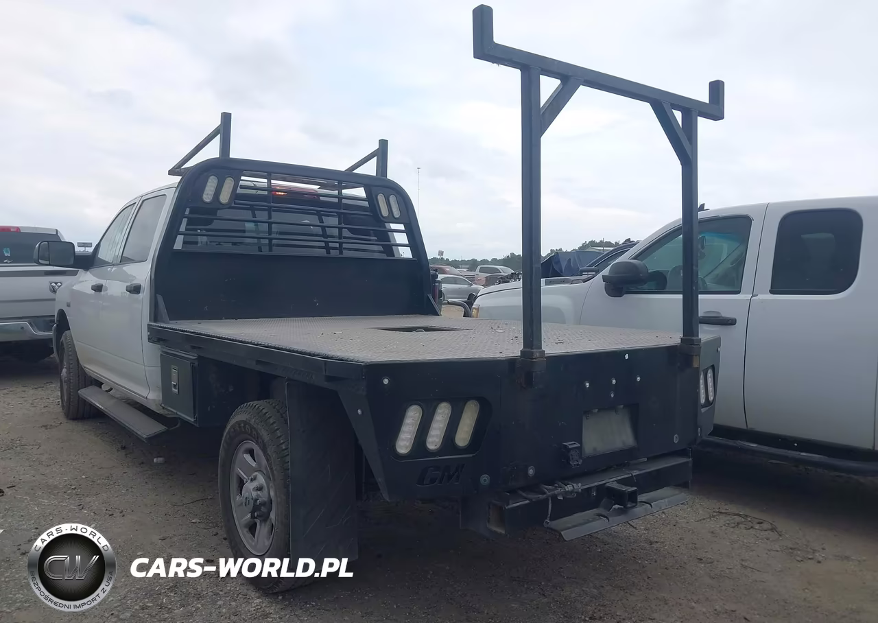 2018 Ram 2500 Tradesman 4X4 8' Box VIN:3C6UR5HJ7JG378757 - 14