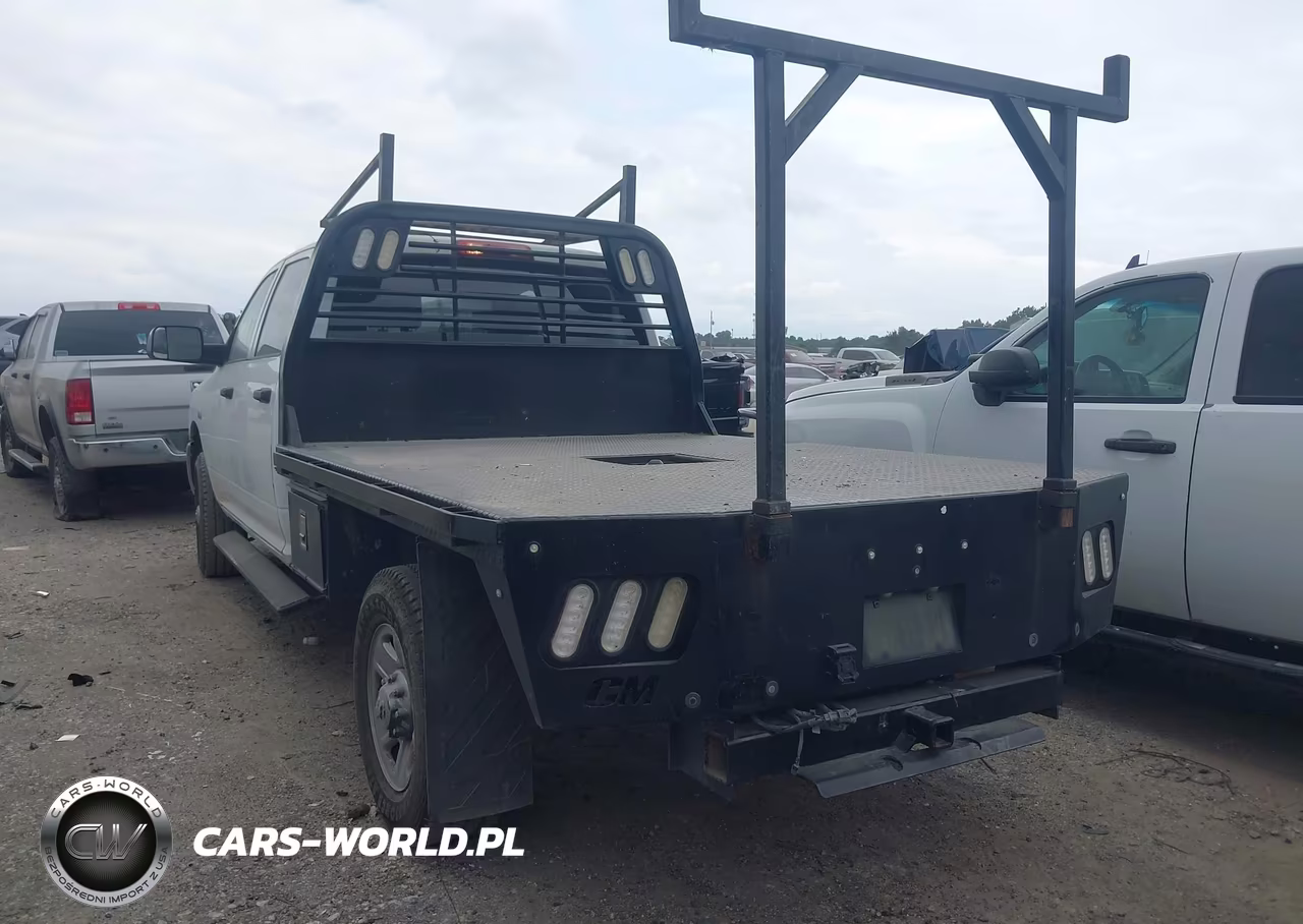 2018 Ram 2500 Tradesman 4X4 8' Box VIN:3C6UR5HJ7JG378757 - 3