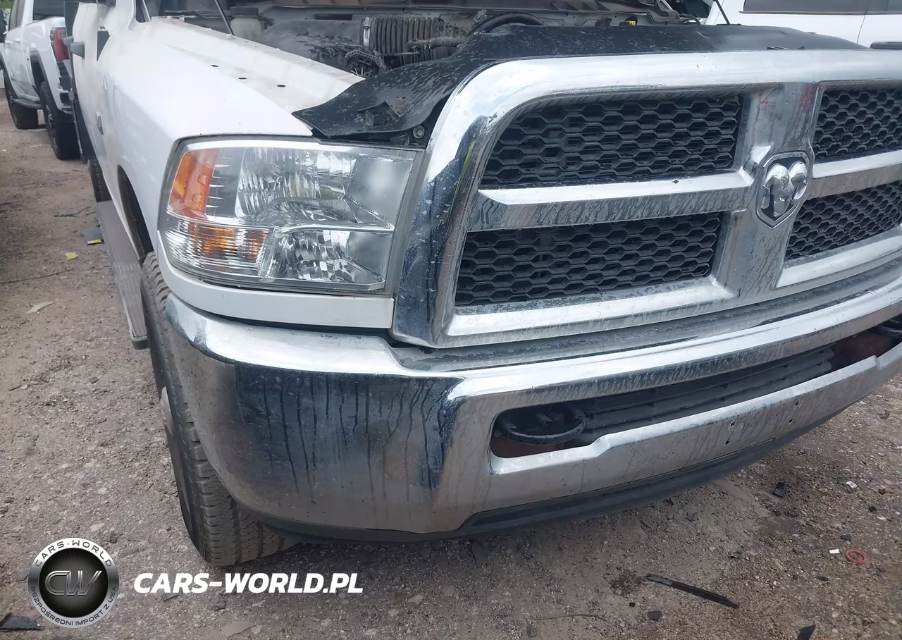 2018 Ram 2500 Tradesman 4X4 8' Box VIN:3C6UR5HJ7JG378757 - 6