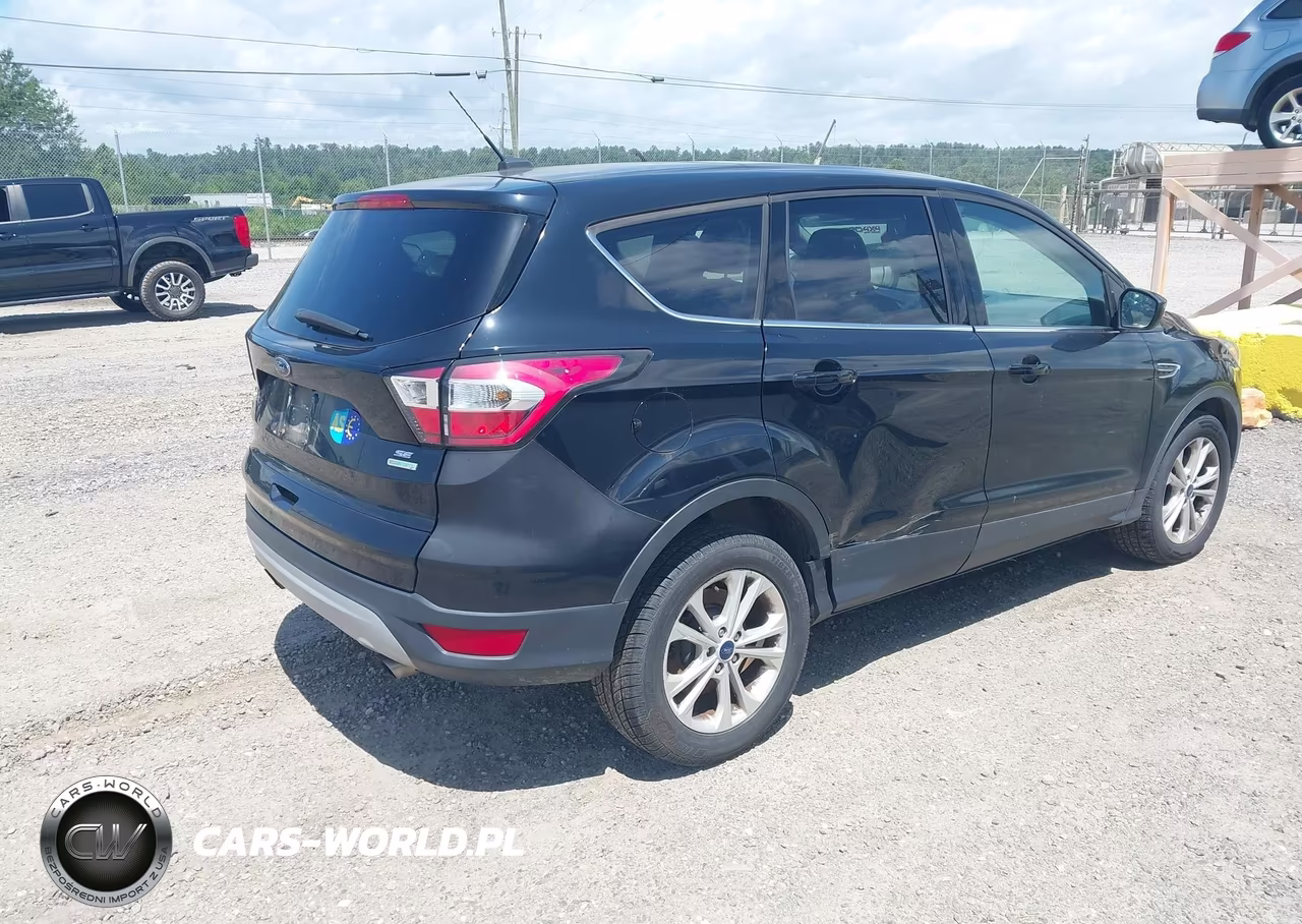 2017 Ford Escape Se VIN:1FMCU0GD9HUD25997 - 4