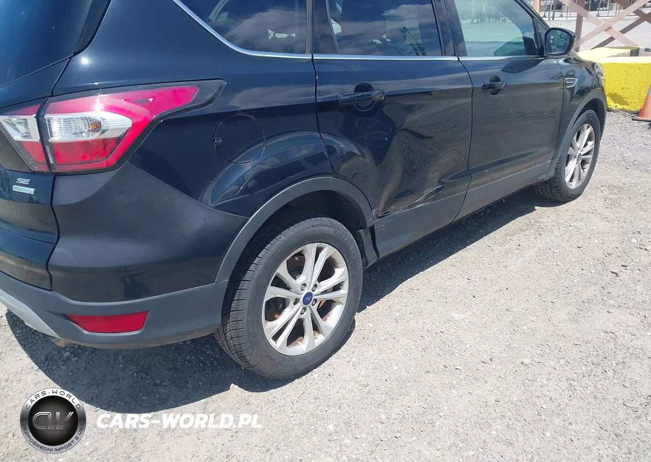 2017 Ford Escape Se VIN:1FMCU0GD9HUD25997 - 6