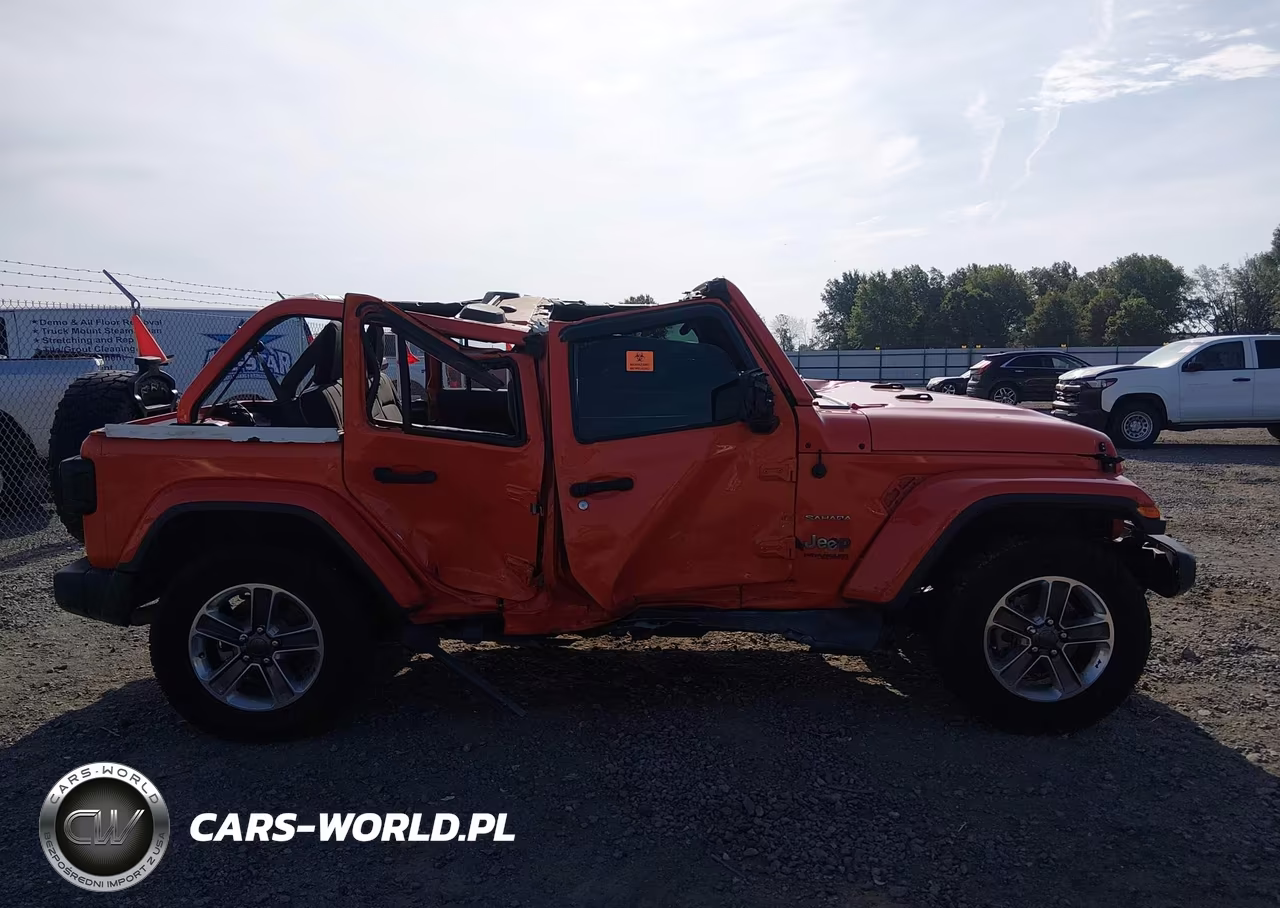 2020 Jeep Wrangler Unlimited Sahara 4X4 VIN:1C4HJXEN6LW181586 - 13