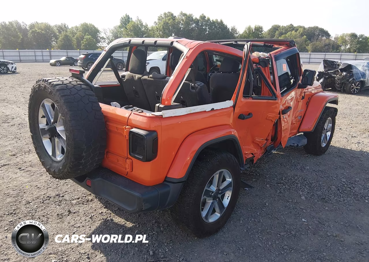 2020 Jeep Wrangler Unlimited Sahara 4X4 VIN:1C4HJXEN6LW181586 - 4