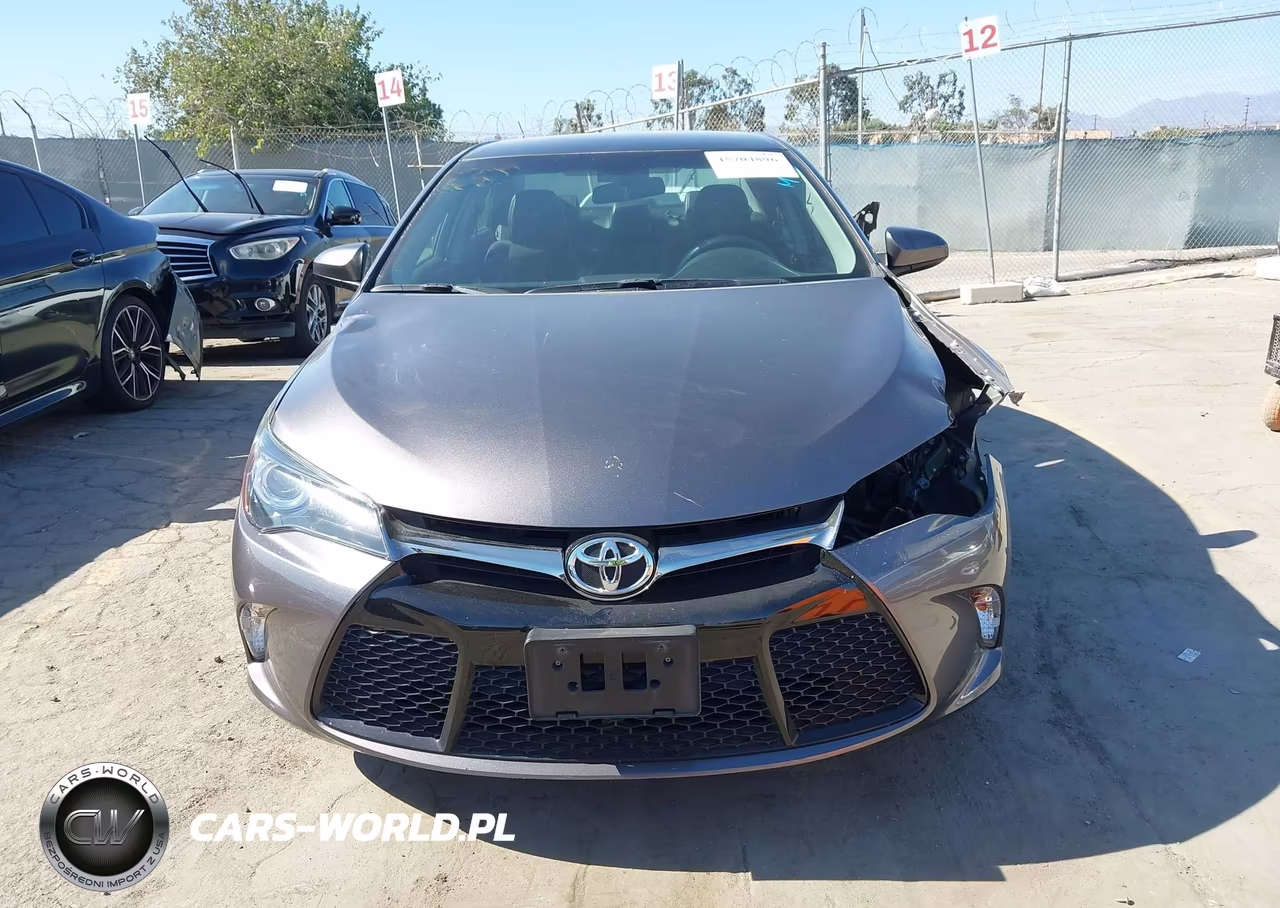 2017 Toyota Camry Se VIN:4T1BF1FK3HU697833 - 12
