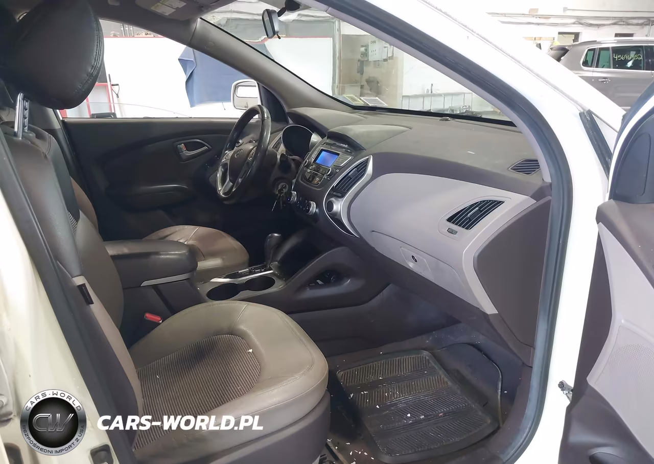 2010 Hyundai Tucson Gls VIN:KM8JUCAC6AU022965 - 5