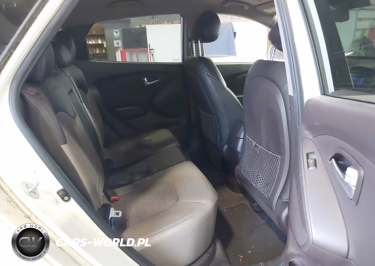 2010 Hyundai Tucson Gls VIN:KM8JUCAC6AU022965 - 8