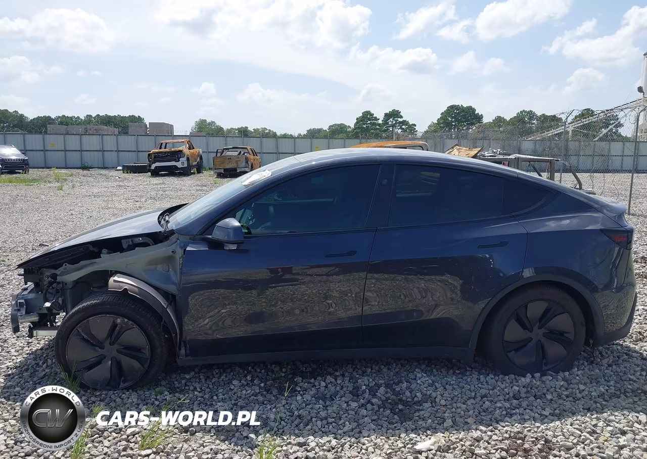 2026 Tesla Model Y All-Wheel Drive-Long Range Launch Series-Premium All-Wheel Drive VIN:7SAYGDEE6TA392997 - 13