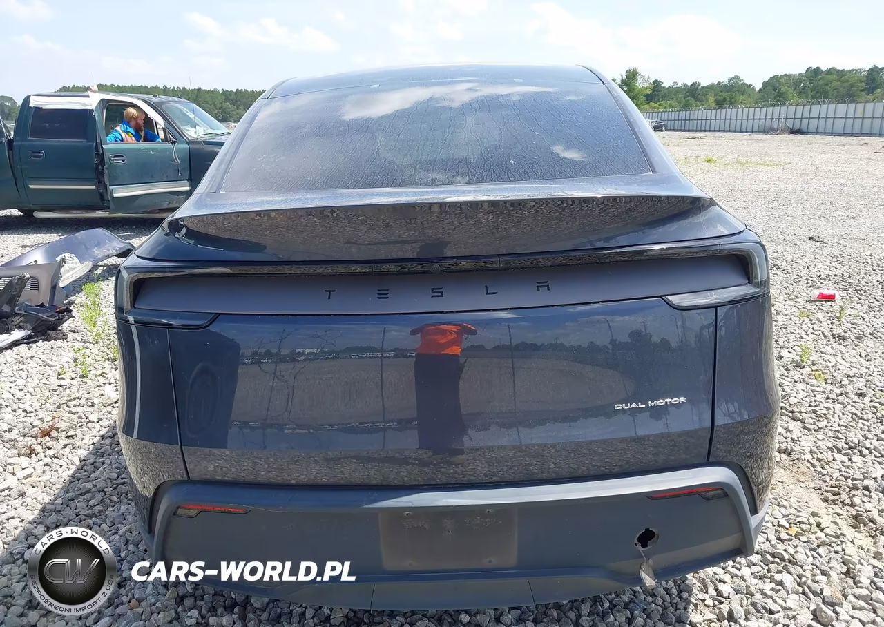 2026 Tesla Model Y All-Wheel Drive-Long Range Launch Series-Premium All-Wheel Drive VIN:7SAYGDEE6TA392997 - 15