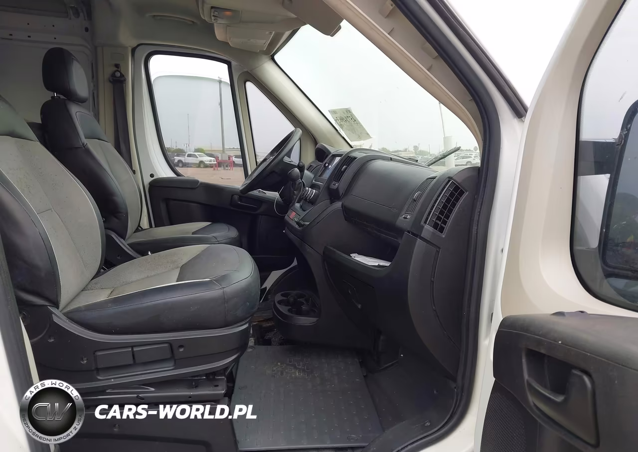 2014 Ram Promaster 1500 Low Roof VIN:3C6TRVAG1EE107639 - 5