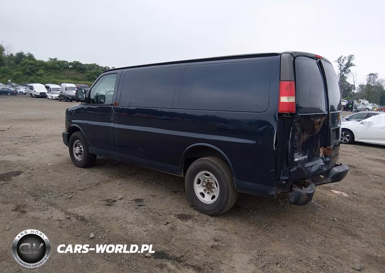 2011 Chevrolet Express 2500 Work Van VIN:1GCWGFCA7B1155073 - 3