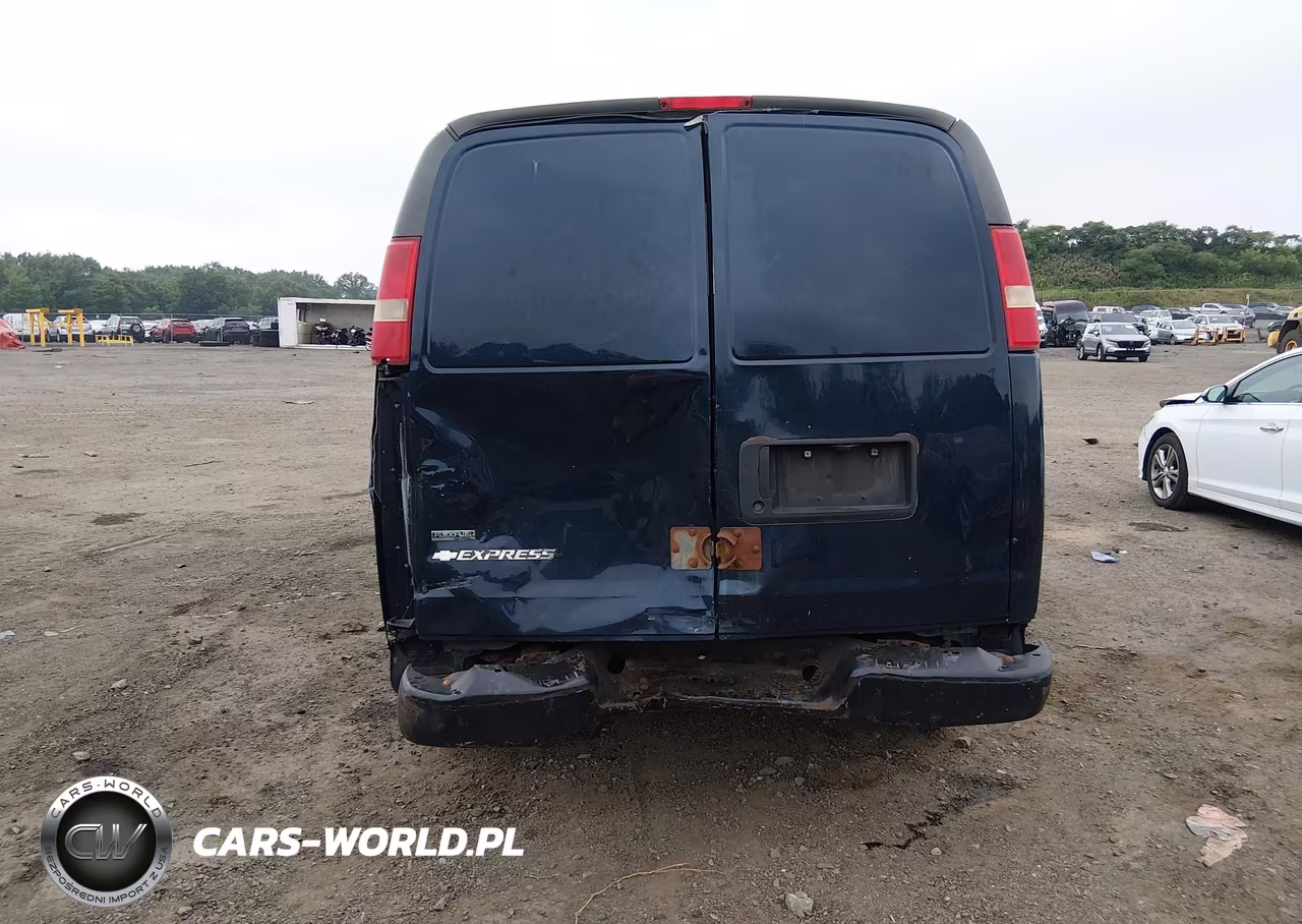2011 Chevrolet Express 2500 Work Van VIN:1GCWGFCA7B1155073 - 6