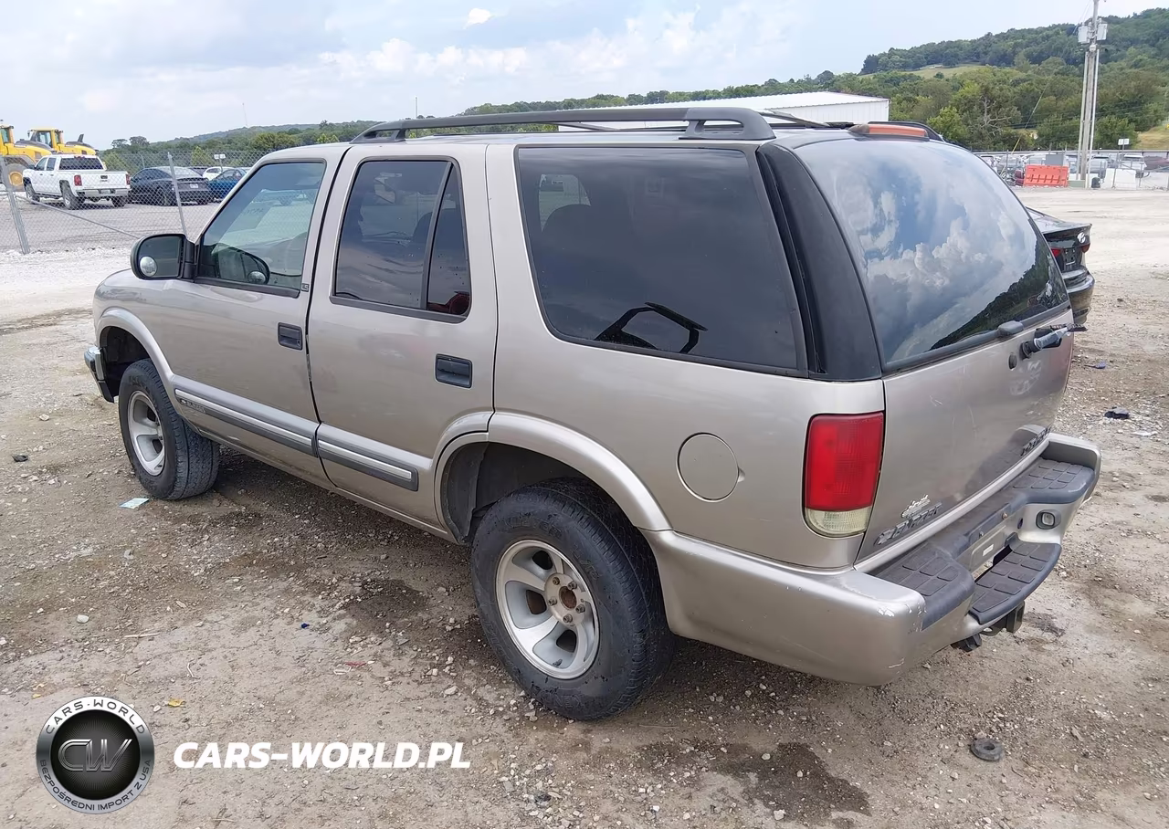 2001 Chevrolet Blazer Ls VIN:1GNCS13W51K253891 - 3