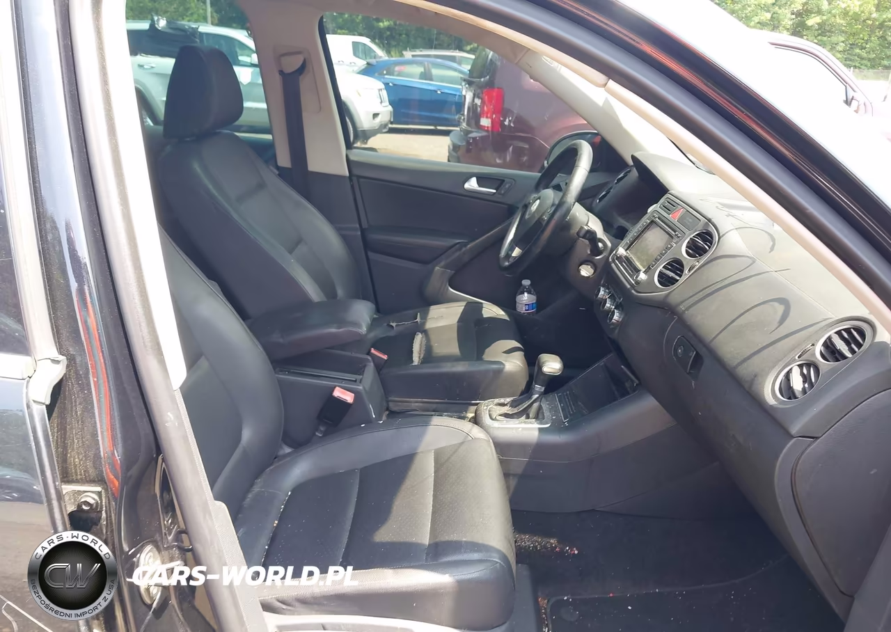 2010 Volkswagen Tiguan Wolfsburg Edition VIN:WVGBV7AX9AW515023 - 5