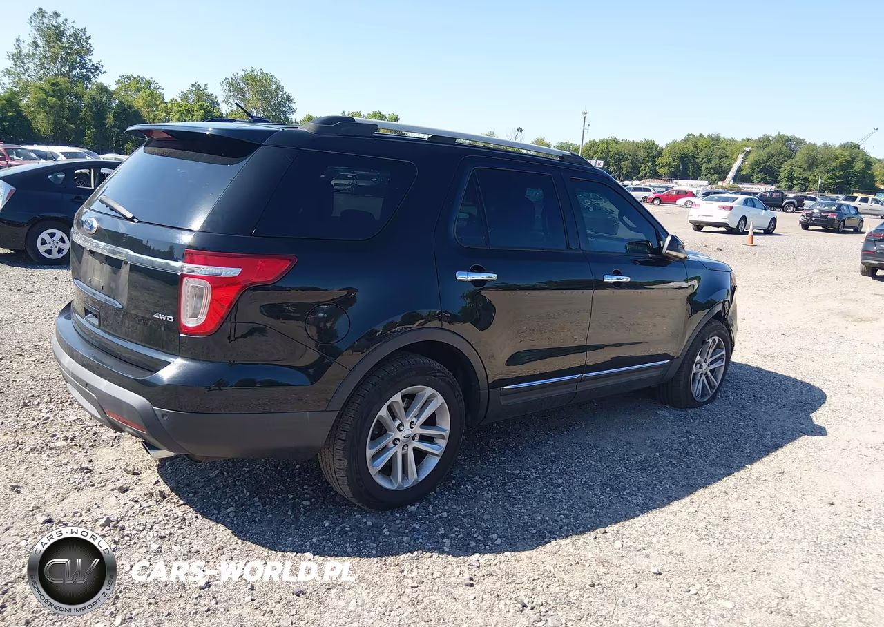 2012 Ford Explorer Xlt VIN:1FMHK8D82CGA34136 - 4