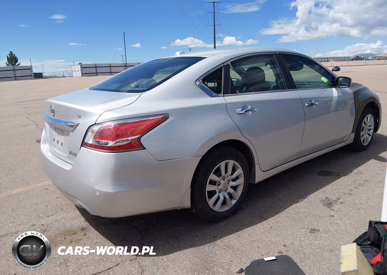 2014 Nissan Altima 2.5 S VIN:1N4AL3AP6EC278695 - 4