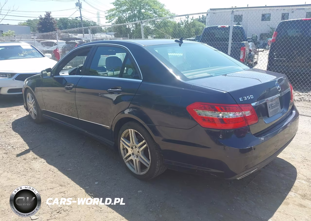 2010 Mercedes-Benz E 350 VIN:WDDHF5GBXAA133677 - 3
