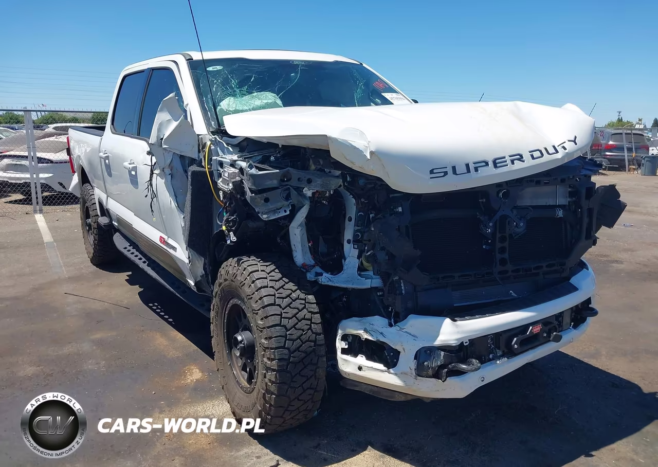 2026 Ford F-250 Platinum – zdjęcie 1 z 16