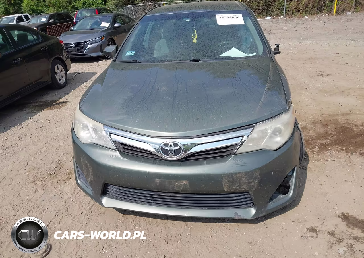 2014 Toyota Camry Le VIN:4T4BF1FK8ER353108 - 12