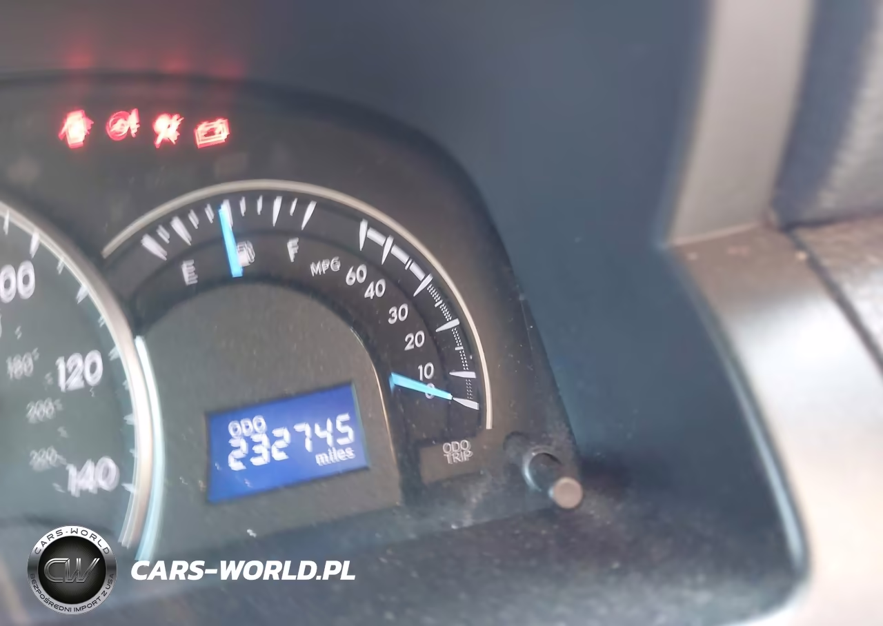 2014 Toyota Camry Le VIN:4T4BF1FK8ER353108 - 15