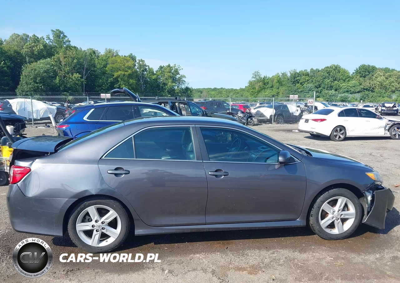 2014 Toyota Camry Se VIN:4T1BF1FK5EU321100 - 13