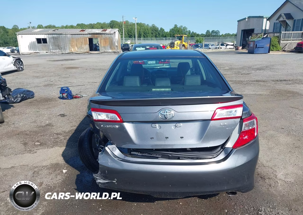 2014 Toyota Camry Se VIN:4T1BF1FK5EU321100 - 16