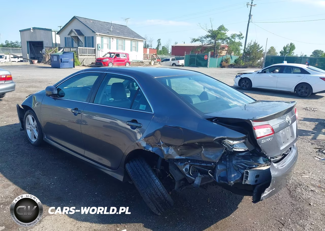 2014 Toyota Camry Se VIN:4T1BF1FK5EU321100 - 3