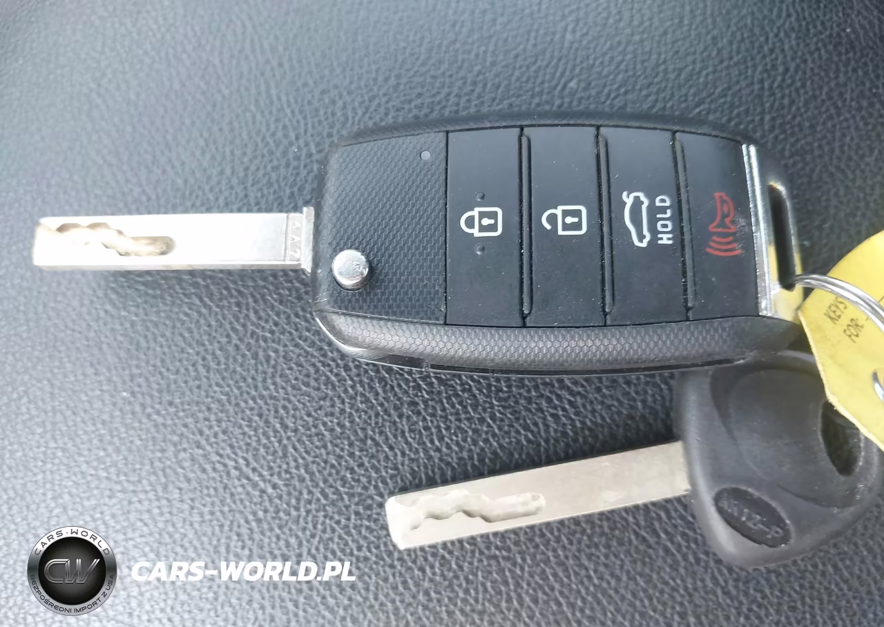 2019 Kia Optima Lx VIN:5XXGT4L3XKG378041 - 11