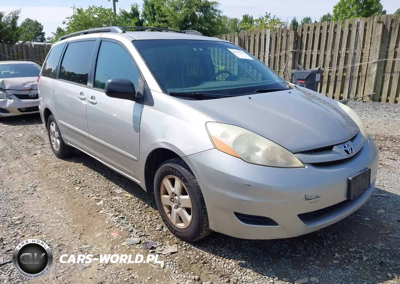 2006 Toyota Sienna Le – zdjęcie 1 z 11