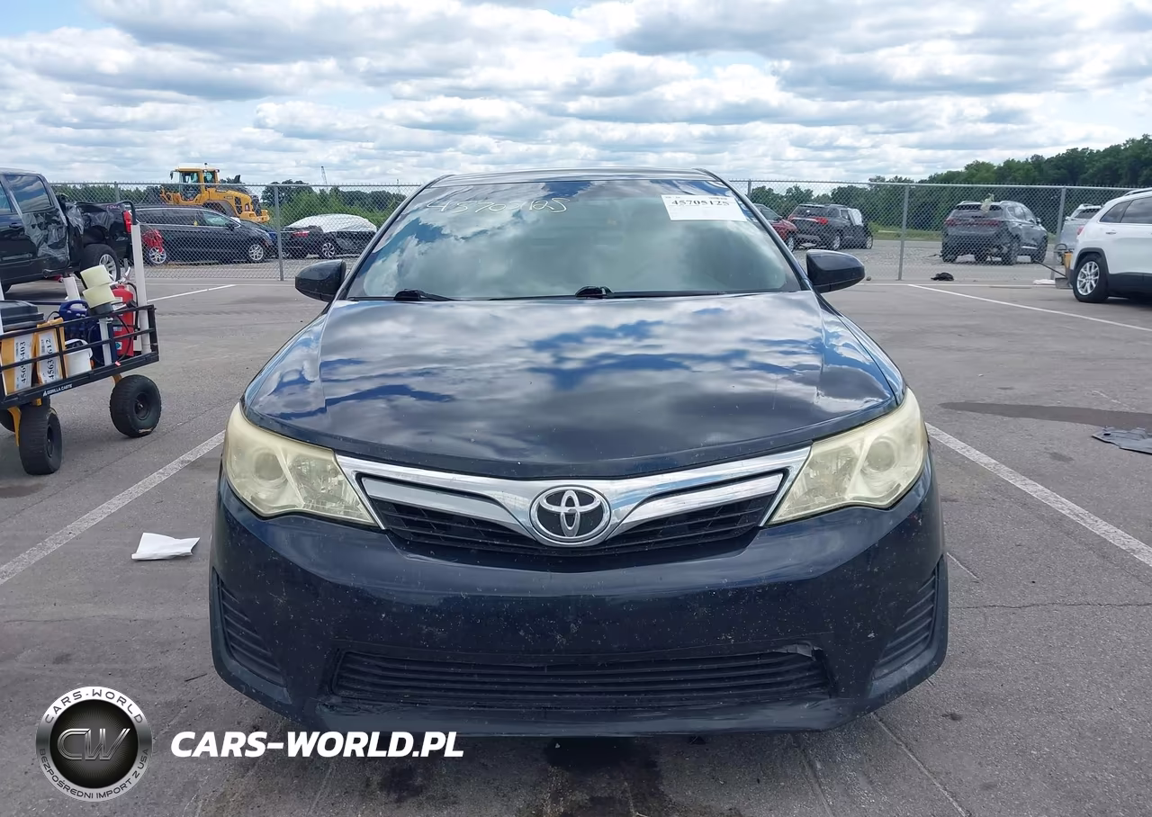 2014 Toyota Camry Le VIN:4T1BF1FK3EU413547 - 12