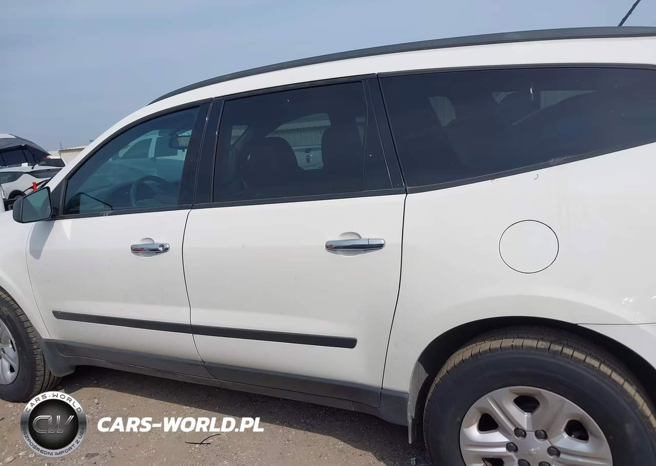 2015 Chevrolet Traverse Ls VIN:1GNKRFKD9FJ211385 - 15
