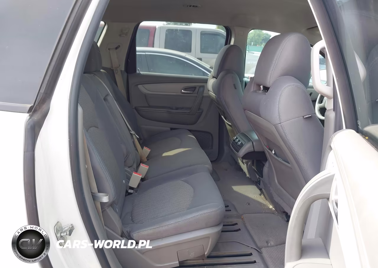 2015 Chevrolet Traverse Ls VIN:1GNKRFKD9FJ211385 - 8