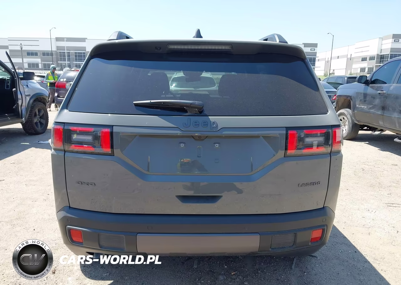 2026 Jeep Cherokee Laredo 4X4 VIN:3C4PJMB27TT227369 - 16