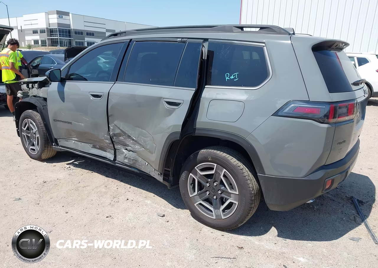 2026 Jeep Cherokee Laredo 4X4 VIN:3C4PJMB27TT227369 - 3