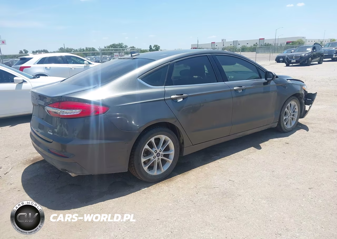 2019 Ford Fusion Se VIN:3FA6P0HD1KR280601 - 4