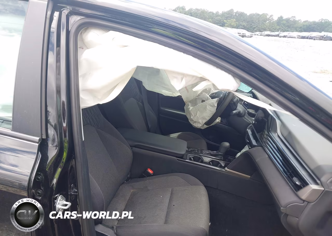 2025 Toyota Camry Le VIN:4T1DAACK4SU123258 - 5