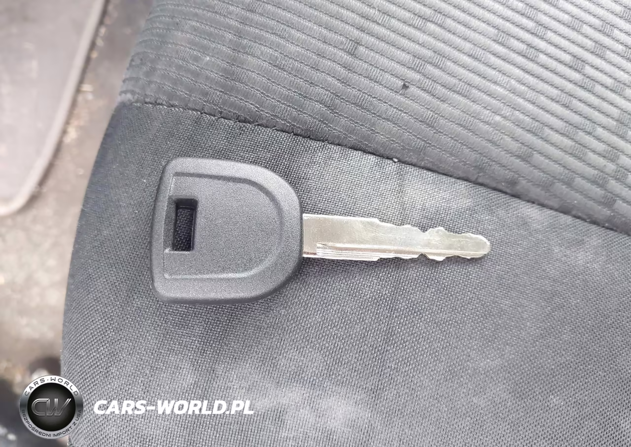 2012 Mazda Mazda5 Sport VIN:JM1CW2BL6C0140539 - 11