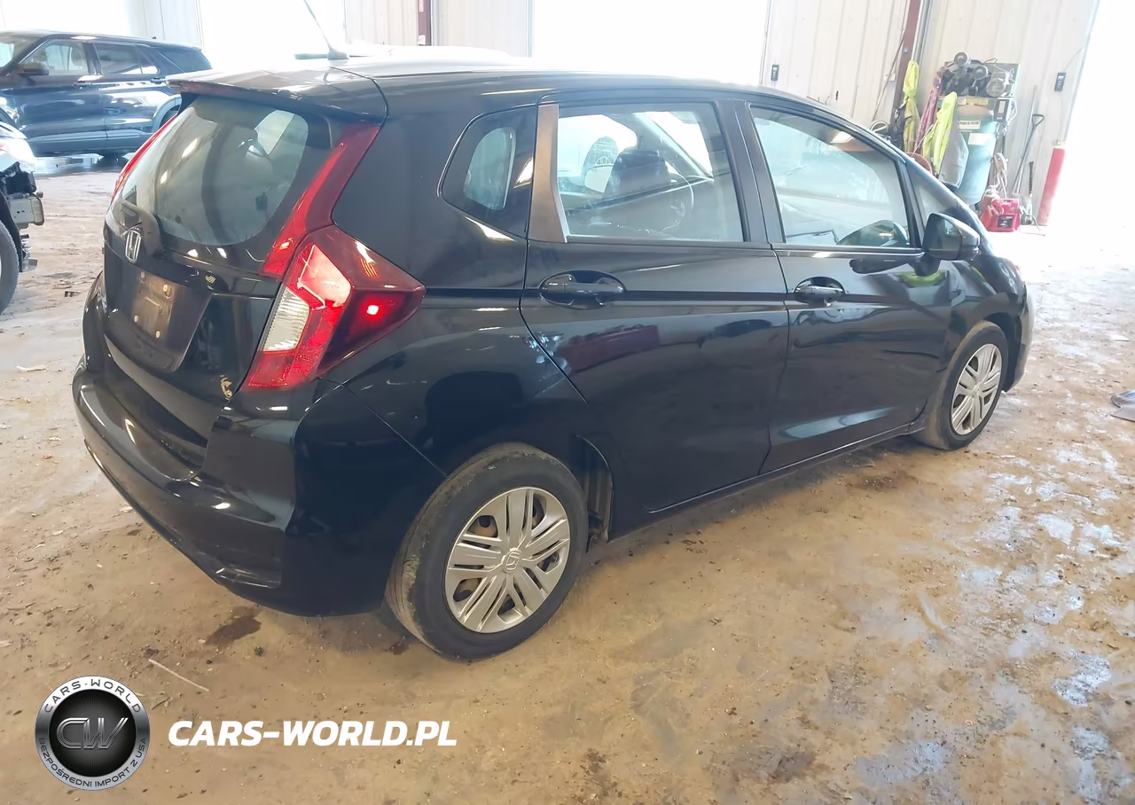 2019 Honda Fit Lx VIN:3HGGK5H45KM737872 - 4