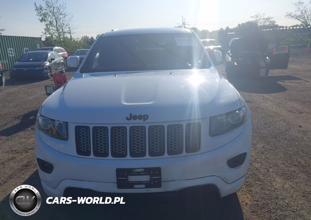 2015 Jeep Grand Cherokee Altitude VIN:1C4RJFAG8FC941318 - 12
