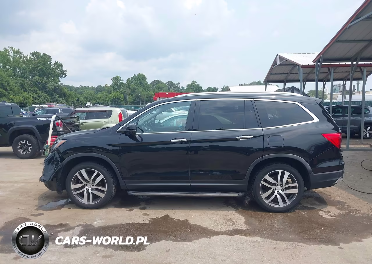 2016 Honda Pilot Elite VIN:5FNYF6H00GB056959 - 13