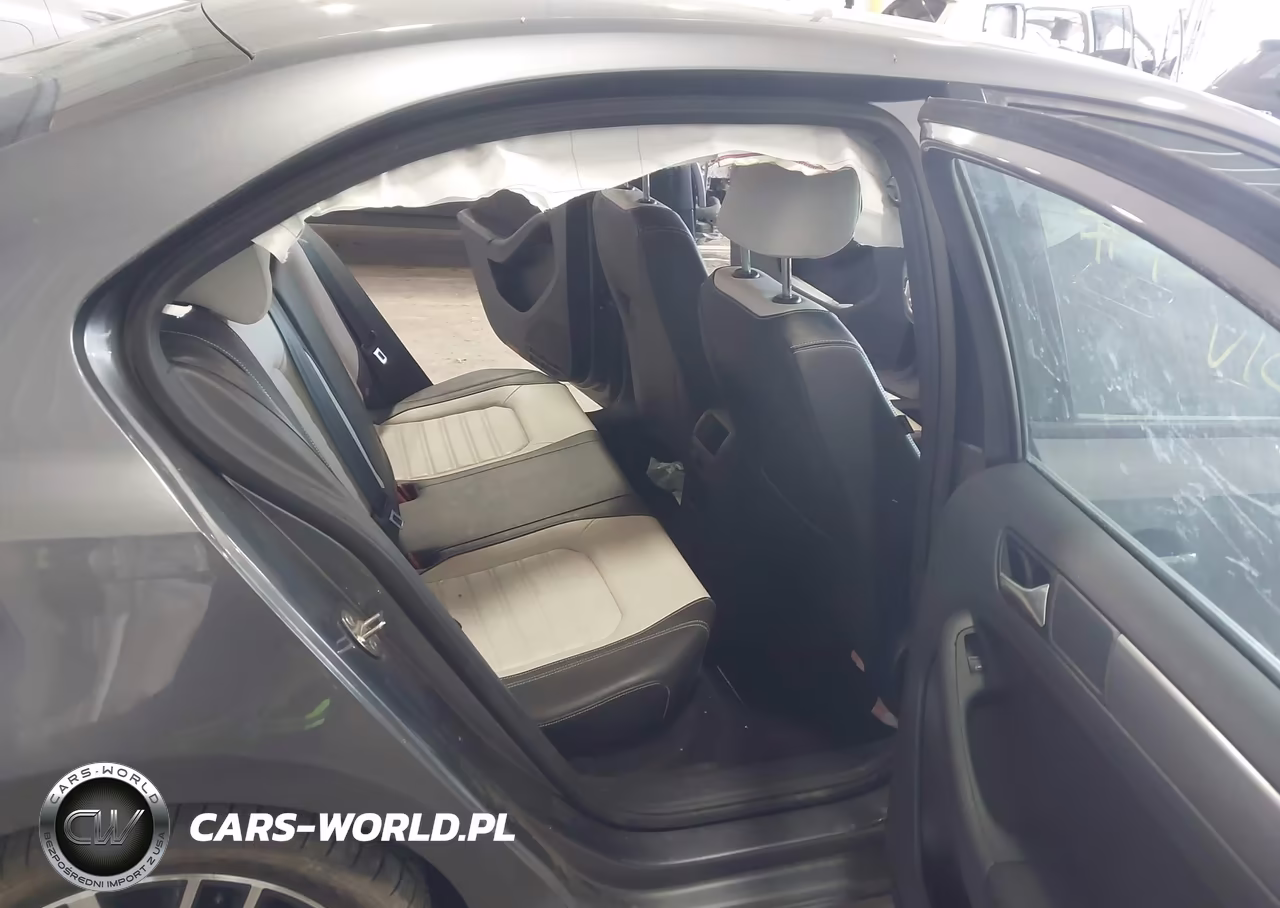 2017 Volkswagen Jetta 1.8T Sport VIN:3VWD17AJ7HM407351 - 8