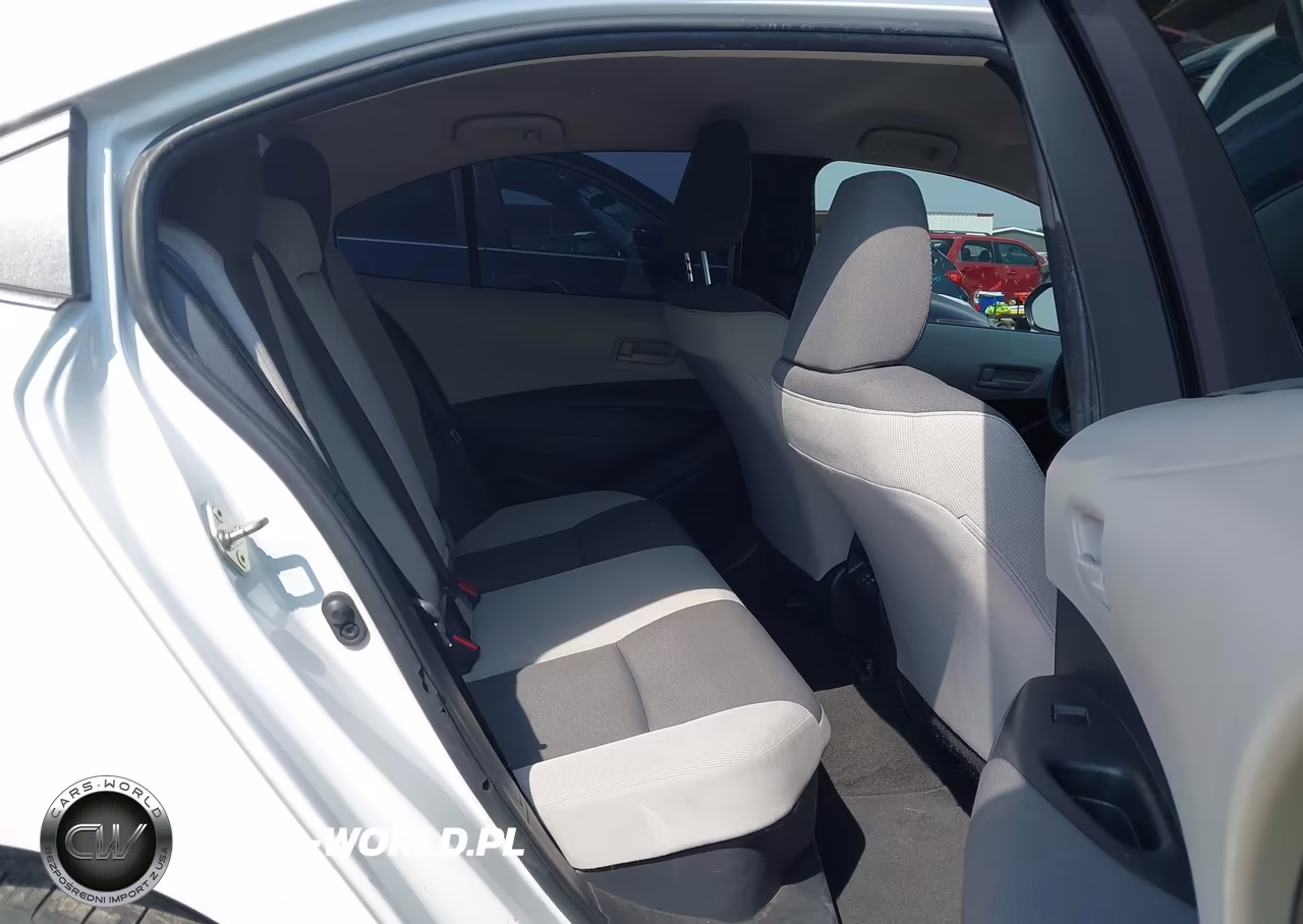 2024 Toyota Corolla Hybrid Le VIN:JTDBCMFE2R3043230 - 8