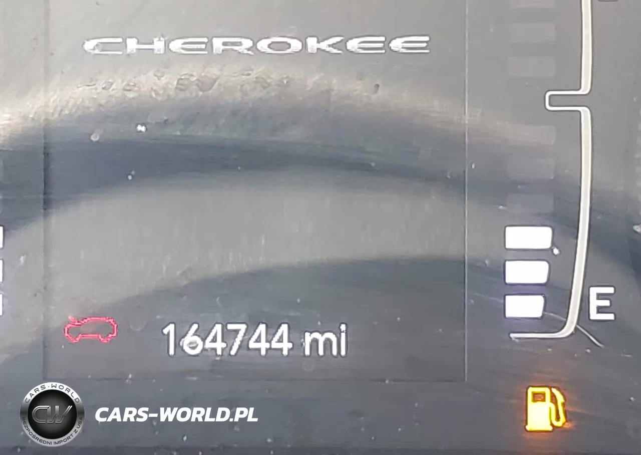 2019 Jeep Cherokee Latitude Plus 4X4 VIN:1C4PJMLB8KD234236 - 15