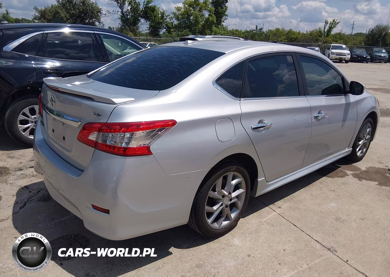 2015 Nissan Sentra Sr VIN:3N1AB7AP2FY298989 - 4
